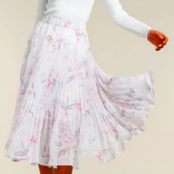 Lea Pleated Skirt Floral - Picture 1 of 2
